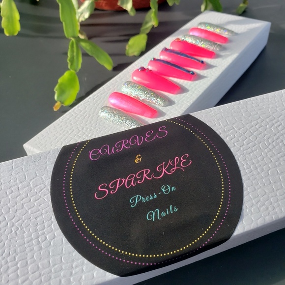 Crystal Princess | Reusable Press-On Nails - Picture 2 of 7